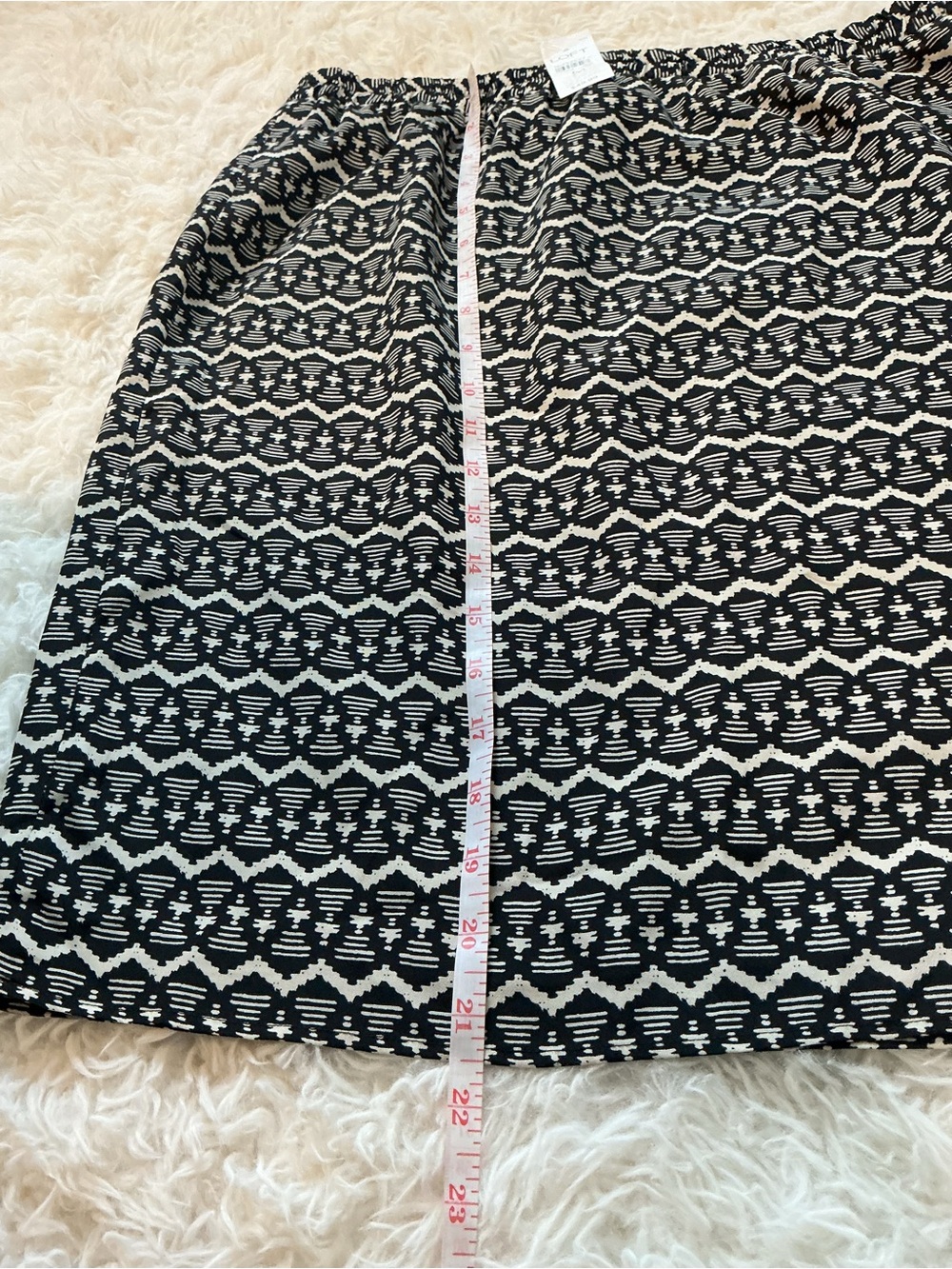 LOFT Black White Geometric Print Mini Skirt Elastic Waist Pull-On Size M NWT - Picture 6 of 14